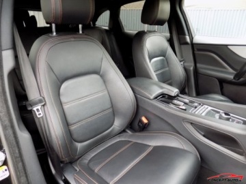 Jaguar F-Pace SUV 2.0 i4D 180KM 2017 Jaguar F-Pace BLACK 180KM 4x4 Kamera Led Skora Ambiente 2.0 Diesel 180KM, zdjęcie 26