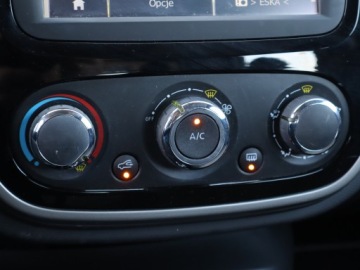 Renault Captur I Crossover 1.2 ENERGY TCe 118KM 2015 Renault Captur 1.2 TCe, Salon Polska, Automat, zdjęcie 18