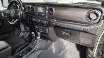 Jeep Wrangler IV Sport 4d Seria 5  2.0 GME Turbo  272KM 2019 Jeep Wrangler 2,0 Turbo 272 KM, Tylko 56 Tys.km 2.0 Benzyna 272KM, zdjęcie 15