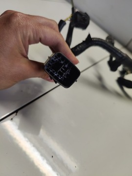 MAZDA CX-7 2.3T SVAZEK LIŠTA VSTŘIKOVAČE