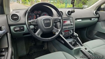 Audi A3 8P Hatchback 3d 1.6 TDI 105KM 2011 Audi A3 Sportback Audi A3 Sportback LIFT Xenony Zadbany 1.6 Diesel, zdjęcie 8
