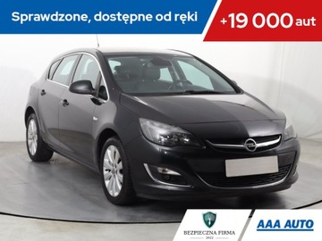 Opel Astra J GTC 1.4 Turbo ECOTEC 140KM 2015 Opel Astra 1.4 T, GAZ, Skóra, Klima, Klimatronic