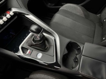 Peugeot 3008 II Crossover 1.2 PureTech 130KM 2017 Peugeot 3008 Active Kamera cofania Nawigacja CarPlayAndroid Auto, zdjęcie 18