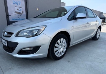 Opel Astra J Sedan 1.6 Twinport ECOTEC 115KM 2016 Opel Astra salon PL stan idealny po serwisie 1.6 Benzyna 115KM, zdjęcie 11
