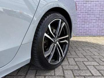 Volvo V90 II 2025 VOLVO V90 T6 AWD Plug-In Hybrid Ultra Dark Combi (398KM) 2025, zdjęcie 21