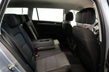 Volkswagen Passat B8 Variant Facelifting 2.0 TDI SCR 150KM 2022 Volkswagen Passat DSG*Salon Polska*Bezwypadkowy*I, zdjęcie 26
