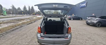 Suzuki SX4 I Hatchback 1.6 i 16V VVT 107KM 2006 Suzuki SX4 Suzuki SX4 1.6 VVT 4x2 Comfort 1.6 Benzyna 107KM, zdjęcie 27