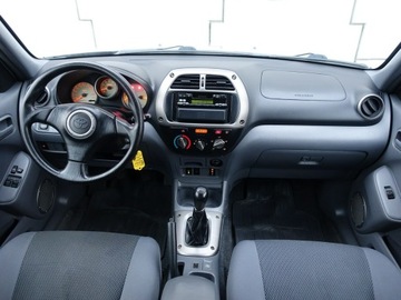 Toyota RAV4 II 1.8 VVTi 125KM 2001 Toyota RAV-4 1.8 VVT-i 125KM/Podgrzewane, zdjęcie 14
