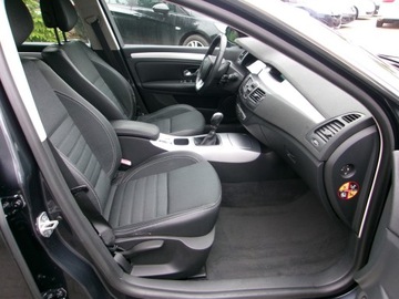 Renault Laguna III Hatchback 2.0 dCi 130KM 2008 Renault Laguna 2.0 D Klimatronic Zadbana, zdjęcie 5