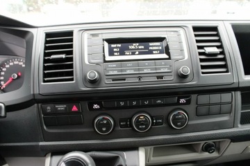 Volkswagen Caravelle T6 Transporter 2.0 TDI 102KM 2017 Volkswagen Caravelle Trendline L2 F-vat, zdjęcie 14