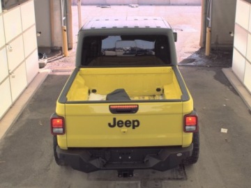 Jeep Gladiator 2023 Jeep Gladiator Sport S 2023 3.6 Benzyna 285KM, zdjęcie 2