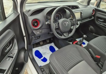 Toyota Yaris III Hatchback 5d Facelifting 2017 1.5 Dual VVT-iE 111KM 2017 Toyota Yaris Super stanTylko 99.000km 1.5 Benzyna 112KM, zdjęcie 12
