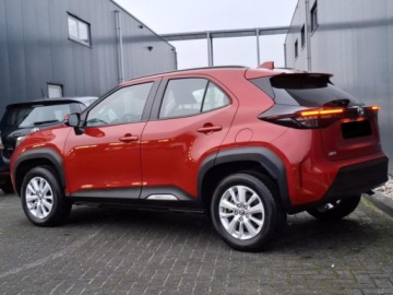 Toyota 2025 Od ręki - Comfort 1.5 Hybrid 116KM | Tempomat adaptacyjny!, zdjęcie 3