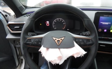 Cupra Formentor Crossover 1.5 TSI 150KM 2024 Cupra Formentor 052024r, Salonowy, 1.5TSI, Uszkodzony prawy przod. Poobija, zdjęcie 11