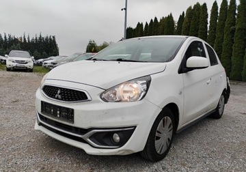 Mitsubishi Space Star 2017 Mitsubishi Space Star 2017r, 1.0 Benzyna . Lekko uszkodzony tyl. Jezdzi.