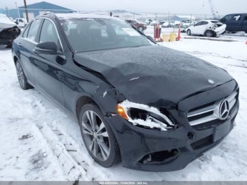 Mercedes Klasa C W205 2016 Mercedes-Benz Klasa C 2016 MERCEDES-BENZ C 300 4MATIC 2.0 Benzyna 241KM, zdjęcie 5