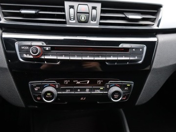 BMW X1 F48 Crossover xDrive20i 192KM 2017 BMW X1 xDrive20i, 4X4, Automat, Navi, Klima, zdjęcie 16