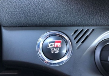 Toyota Yaris III Hatchback GRMN 1.8 Dual VVT-i 212KM 2017 Toyota Yaris Yaris 1.8 212KM Limitowana wersja GRMN 018400 FV23 ASO PL, zdjęcie 29