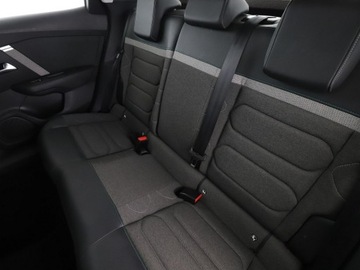 Citroen C4 III SUV 1.5 BlueHDi 110KM 2021 Citroen C4 Kamera, Navi, Aut.klima, Bluetooth, zdjęcie 16