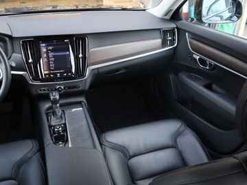 Volvo V90 II Kombi 2.0 D4 190KM 2018 Volvo V90 Cross Country D4 2.0 AWD, Serwis ASO, zdjęcie 7