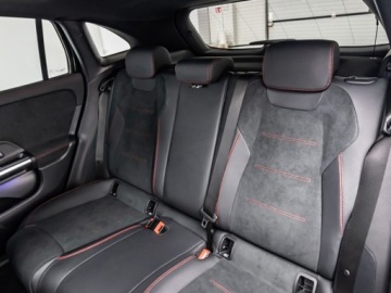 Mercedes GLA II Off-roader Facelifting 1.3 200 163KM 2025 MERCEDES-BENZ GLA 200 AMG Line Suv 1.3 (163KM) 2025, zdjęcie 10