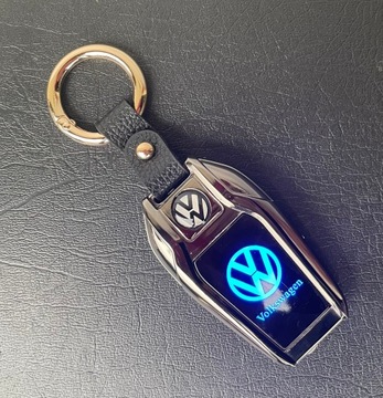 Элегантный брелок VOLKSWAGEN - светящаяся зажигалка