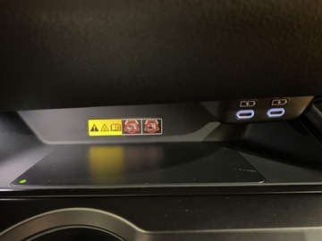 Lexus UX Crossover Facelifting 2.0 250h 184KM 2023 Lexus UX 250h GPF F Sport Design 2WD Lexus UX 250h, zdjęcie 17