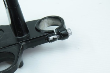 YAMAHA TDM 900 02-10 PÓŁKA GÓRNA