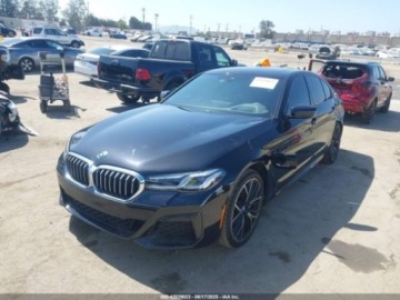 BMW Seria 5 G90-91 2023 BMW Seria 5 530E 2023, od ubezpieczalni 2.0 Benzyna 181KM, zdjęcie 1