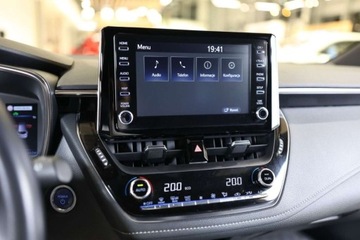 Toyota Corolla XII TS Kombi 1.8 Hybrid 122KM 2022 Toyota Corolla 1.8 Hybrid Comfort Business 1.8 Hybryda 122KM, zdjęcie 27