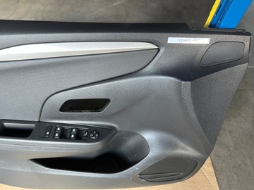 TAPICERKA,BOCZEK DRZWI LEWY PRZÓD OPEL CORSA F