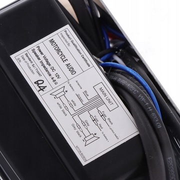 Jednoczęściowe radio motocyklowe