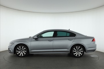 Volkswagen Passat B8 Limousine 1.8 TSI BlueMotion Technology 180KM 2018 VW Passat 1.8 TSI, Salon Polska, GAZ, Automat, zdjęcie 2