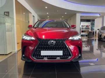 Lexus NX II SUV Facelifting 2.5 450h+ 292KM 2025 450h+ Prestige AWD 2.5 (292KM), zdjęcie 2