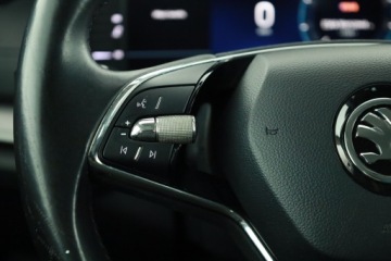 Skoda Octavia IV Scout 1.5 TSI ACT 150KM 2021 Skoda Octavia 1.5 TSI, Salon Polska, Klima, zdjęcie 17