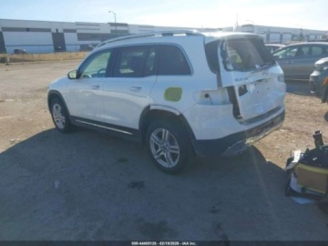 Mercedes GLB 2023 Mercedes-Benz GLB 250 2023 2.0 Benzyna 221KM, zdjęcie 3