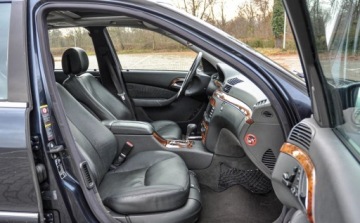 Mercedes Klasa S W220 Sedan 3.2 (320 CDI) 204KM 2004 Mercedes-Benz Klasa S 3,2CDI 2004 r. Automat Skory Lift 3.2 Diesel 204KM, zdjęcie 11