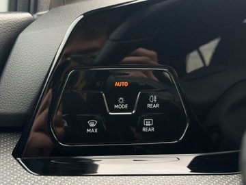 Volkswagen Golf VII Hatchback 5d Facelifting 1.5 TSI ACT 150KM 2020 Volkswagen Golf 1.5TSI 150KM, R-Line, Gwarancja,Serwis ASO,FV23 1.5 150KM, zdjęcie 20