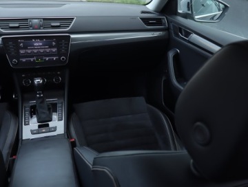 Skoda Superb III Liftback Facelifting 2.0 TDI SCR 200KM 2021 Skoda Superb 2.0 TDI, Salon Polska, Serwis ASO, zdjęcie 7