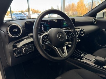 Mercedes CLA C118/X118 2022 Mercedes-Benz CLA 180 180 7G-DCT / 1 właściciel /, zdjęcie 6
