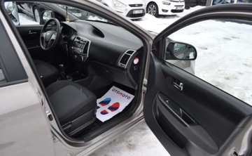 Hyundai i20 I Hatchback 5d Facelifting 1.2 DOHC 85KM 2013 Hyundai i20 LIFT Benzyna 1.2 Klimatyzacja 1.2 Benzyna 85KM, zdjęcie 13