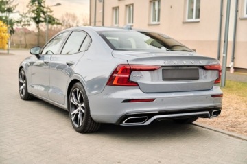 Volvo S60 III 2022 R-DESIGN__ 5 SZTUK W OFERCIE, zdjęcie 8