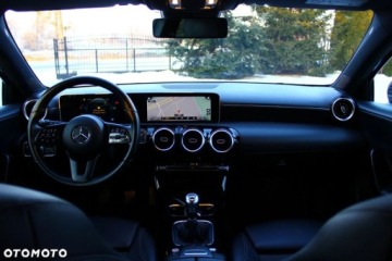 Mercedes Klasa A W177/V177 Hatchback 1.3 160 109KM 2020 Mercedes-Benz Klasa A Mercedes-Benz Klasa A 160 Style 1.3 Benzyna 109KM, zdjęcie 34