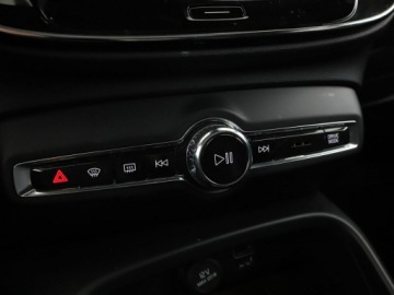 Volvo XC40 Crossover 2.0 D3 150KM 2019 Volvo XC 40 R-Design, Automat, Panorama, Kamera,, zdjęcie 28