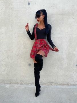 УДИВИТЕЛЬНАЯ ЮБКА С ПЛАСТИКОЙ И ПРИНАДЛЕЖНОСТЯМИ S/36