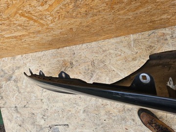 BLATNÍK LEVÝ MERCEDES W221 FACELIFT 197