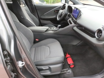 Toyota C-HR II SUV Plug-In 2.0 Hybrid Dynamic Force Plug-in  223KM 2024 Toyota C-HR 2.0 PHEV Executive 2.0 Plug-In 223KM E, zdjęcie 11