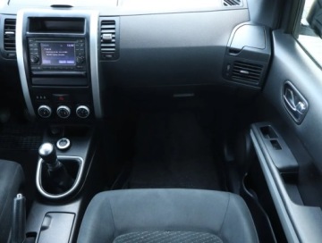 Nissan X-Trail II 2.0 dCi 150KM 2013 Nissan X-Trail 2.0 dCi, 4X4, Navi, Klima, zdjęcie 7