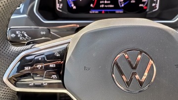 Volkswagen Tiguan II SUV Facelifting 2.0 TSI 190KM 2022 Volkswagen Tiguan R-line 2.0TSI 190KM 4x4 DSG Navi, zdjęcie 13