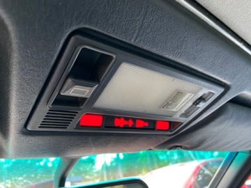 Mercedes 190 1.8 i 109KM 1993 Mercedes-Benz W201 (190) Mercedes Benz 190 1.8 Super Stan 1.8 Benzyna 109KM, zdjęcie 31